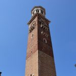 ‪Torre dei Lamberti‬